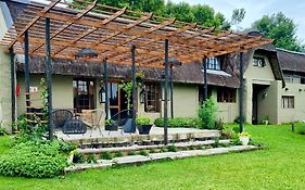 Rustic Farmhouse, Curry'S Post - Solar Powered